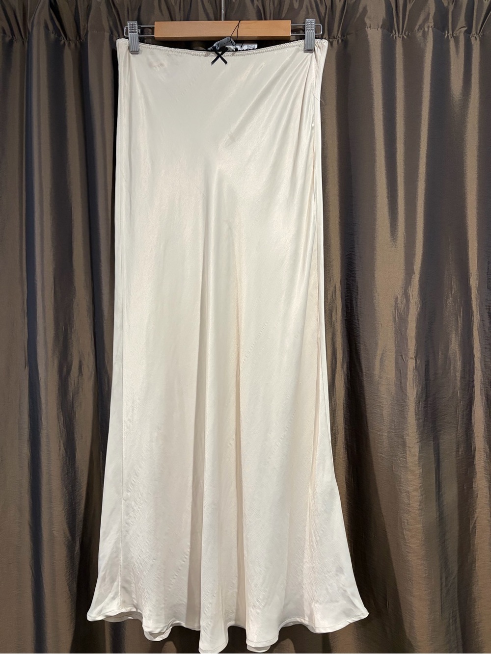 Zara Cream Bias-Cut Slip Skirt/ size medium